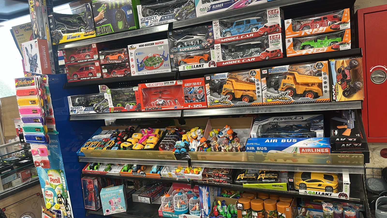 Boys' toys & RC cars